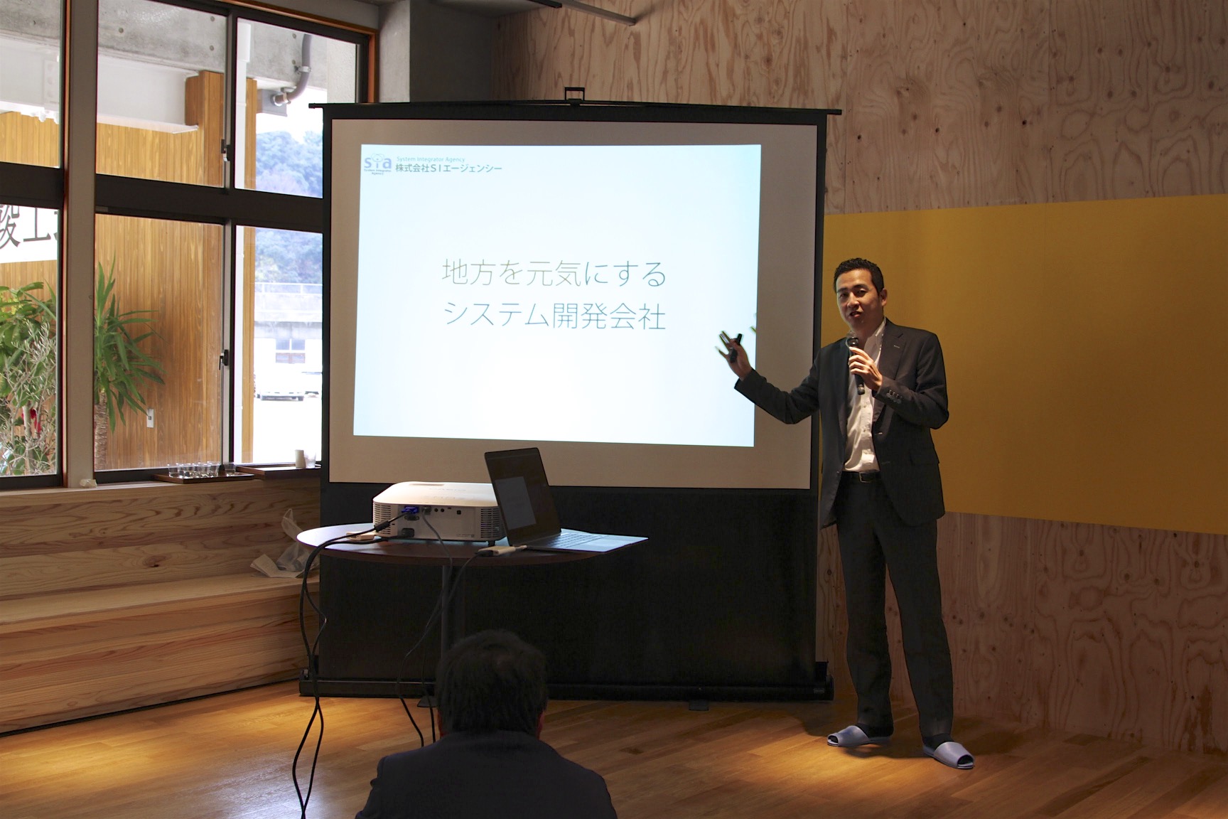 隼Lab. での会社説明会 | SIA株式会社 - システム開発 Webシステム開発 iOSアプリ開発 隼Lab. での会社説明会